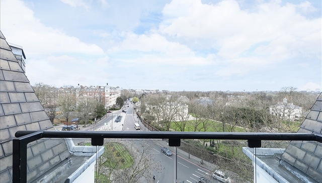  Image of 4 bedroom Flat to rent in Park Road London NW8 at 143 Park Road  St John