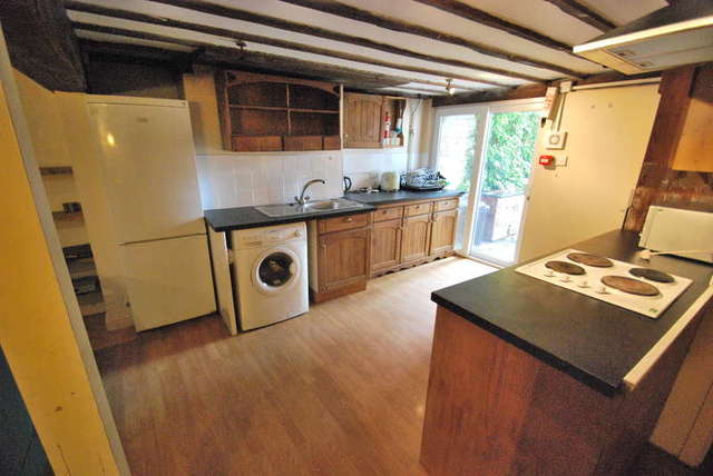  Image of 1 bedroom Detached house to rent in Semilong Road Northampton NN2 at Northampton Northamptonshire, NN2 6BX