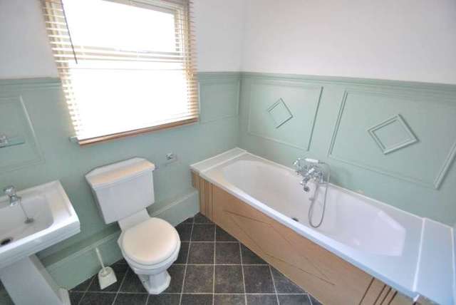  Image of 1 bedroom Detached house to rent in Semilong Road Northampton NN2 at Northampton Northamptonshire, NN2 6BX