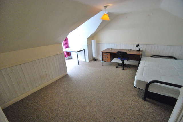  Image of 1 bedroom Detached house to rent in Semilong Road Northampton NN2 at Northampton Northamptonshire, NN2 6BX