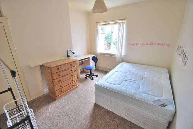 Image of 1 bedroom Detached house to rent in Semilong Road Northampton NN2 at Northampton Northamptonshire, NN2 6BX