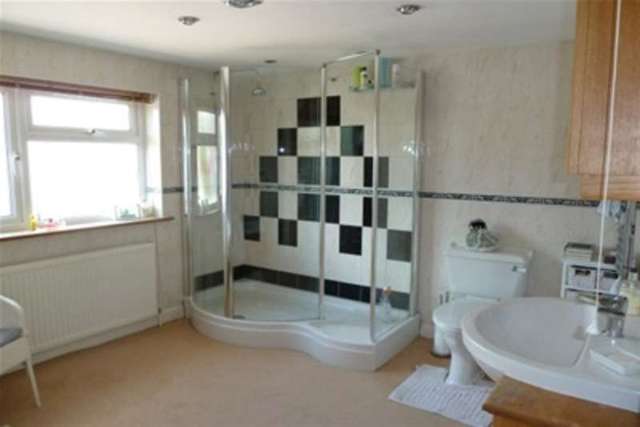  Image of 4 bedroom Detached house to rent in Bests Lane Sutton Veny Warminster BA12 at Warminster, BA12 7AU