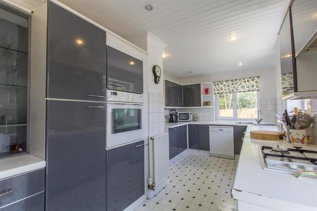  Image of 3 bedroom Semi-Detached house for sale in Tavistock Avenue St. Albans AL1 at Tavistock Avenue  St. Albans, AL1 2NH