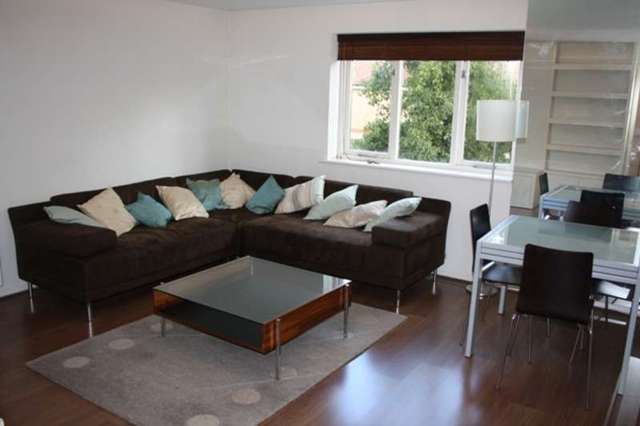  Image of 1 bedroom Flat to rent in Telegraph Place London E14 at Docklands, E14 9XD