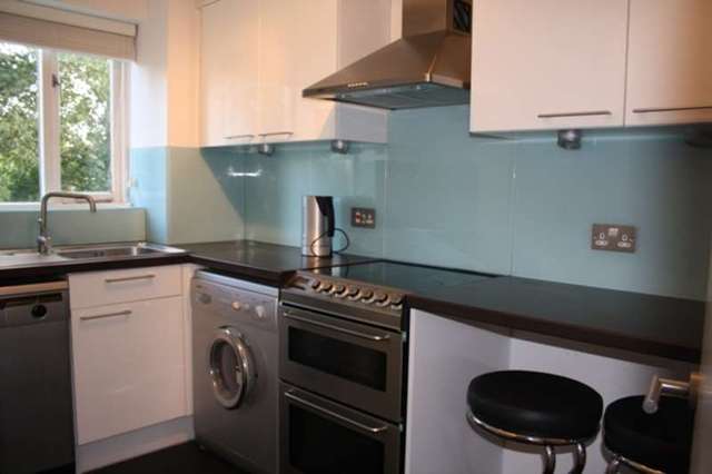  Image of 1 bedroom Flat to rent in Telegraph Place London E14 at Docklands, E14 9XD