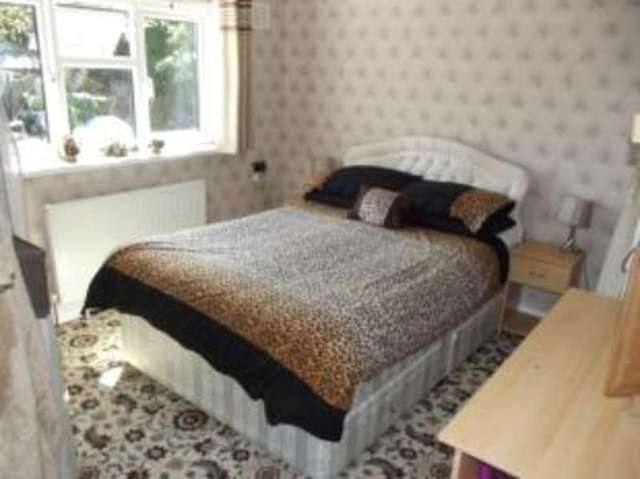  Image of 3 bedroom Terraced house for sale in Tennyson Avenue Tamworth B79 at Tamworth Staffordshire Tamworth, B79 8BS