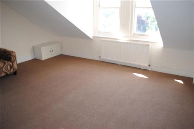  Image of 1 bedroom Flat to rent in St. Helens Road Hastings TN34 at East Sussex, TN34 2LJ