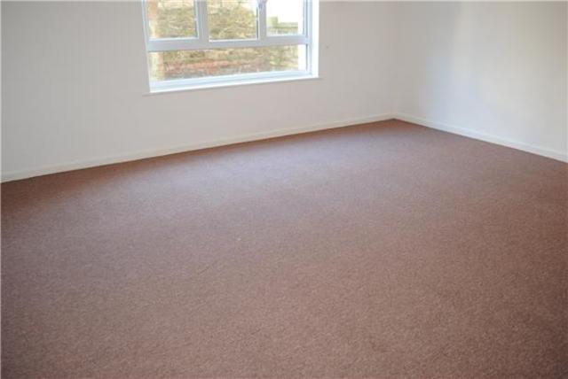  Image of 1 bedroom Flat to rent in St. Helens Road Hastings TN34 at East Sussex, TN34 2LJ