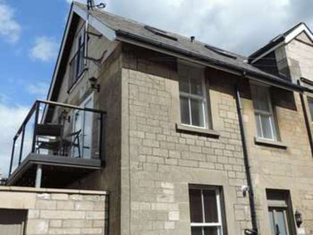  Image of 1 bedroom Flat to rent in The Avenue Combe Down Bath BA2 at The Avenue Combe Down Bath, BA2 5EH