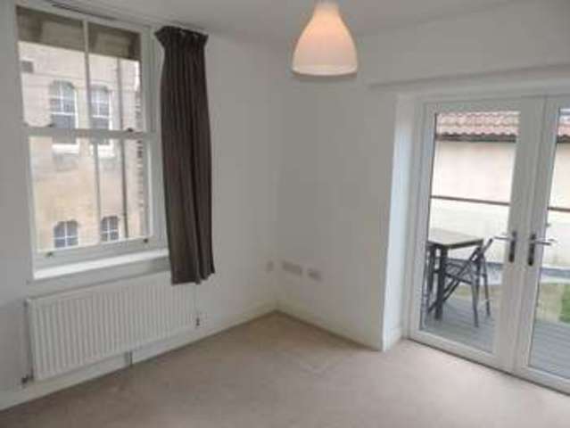  Image of 1 bedroom Flat to rent in The Avenue Combe Down Bath BA2 at The Avenue Combe Down Bath, BA2 5EH