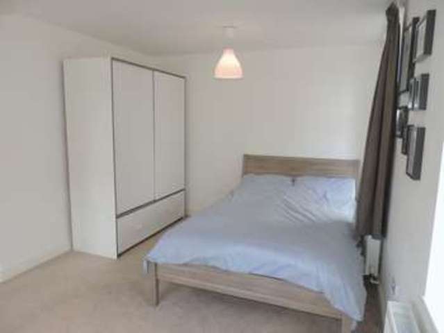  Image of 1 bedroom Flat to rent in The Avenue Combe Down Bath BA2 at The Avenue Combe Down Bath, BA2 5EH