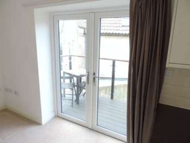  Image of 1 bedroom Flat to rent in The Avenue Combe Down Bath BA2 at The Avenue Combe Down Bath, BA2 5EH