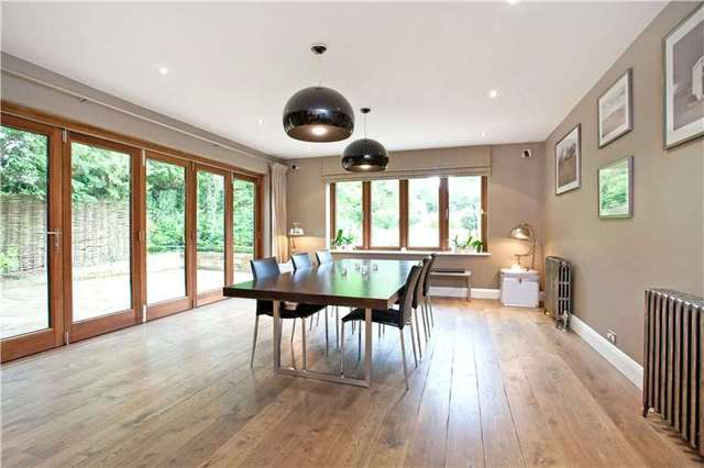  Image of 5 bedroom Detached house for sale in The Avenue South Nutfield Redhill RH1 at South Nutfield  South Nutfield, RH1 5RY