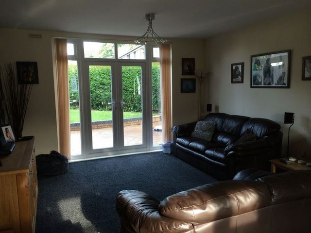  Image of 3 bedroom Semi-Detached house to rent in The Crescent Wednesbury WS10 at The Crescent  Wednesbury, WS10 9BE