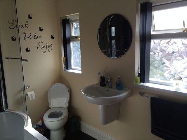  Image of 3 bedroom Semi-Detached house to rent in The Crescent Wednesbury WS10 at The Crescent  Wednesbury, WS10 9BE