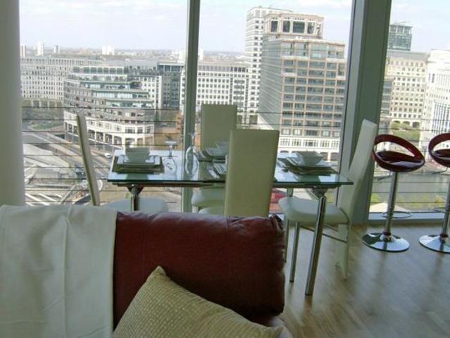  Image of 2 bedroom Flat to rent in Marsh Wall London E14 at 22 Marsh Wall  London, E14 9AH