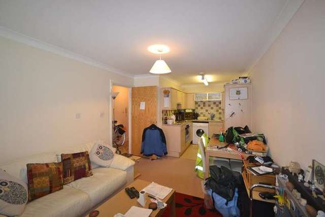  Image of 1 bedroom Flat to rent in Hampden Close St. Leonards-on-Sea TN37 at Hampden Close  St Leonards On Sea, TN37 6GB