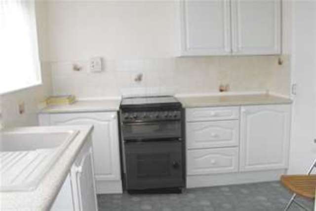 Image of 1 bedroom Flat to rent in The Links Gosport PO13 at Gosport, PO13 0DX