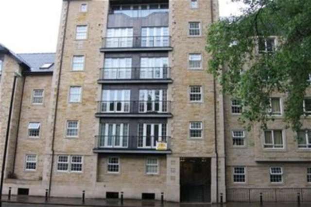  Image of 2 bedroom Flat to rent in Damside Street Lancaster LA1 at Lancaster, LA1 1BL