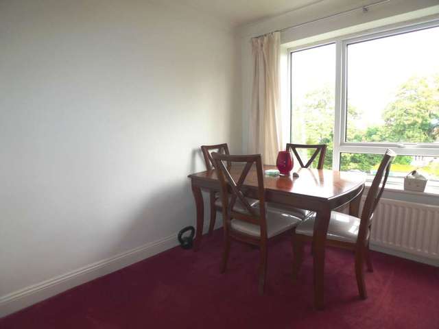  Image of 3 bedroom Flat to rent in The Park Sidcup DA14 at The Park  Sidcup, DA14 6AL