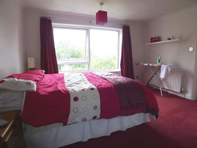  Image of 3 bedroom Flat to rent in The Park Sidcup DA14 at The Park  Sidcup, DA14 6AL