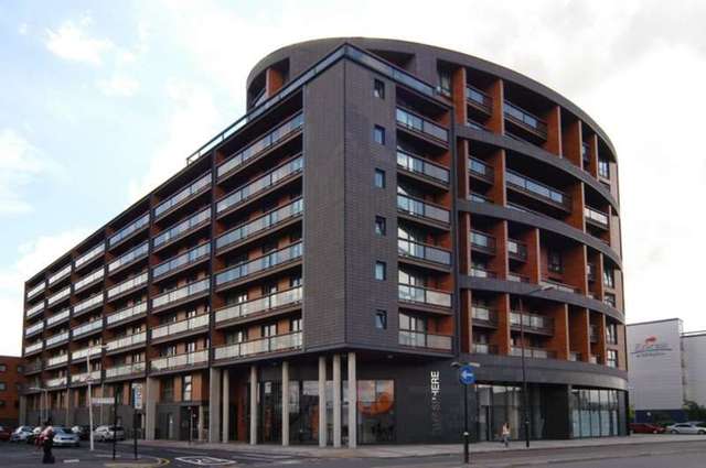  Image of 1 bedroom Flat to rent in Hallsville Road London E16 at 1 Hallsville Road  Canning Town, E16 1BF