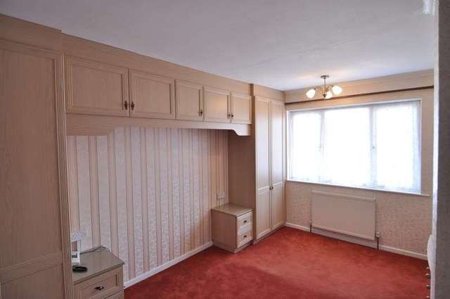  Image of 3 bedroom Terraced house to rent in Tinmeadow Crescent Rednal Birmingham B45 at Tinmeadow Crescent Rednal Birmingham, B45 8TL