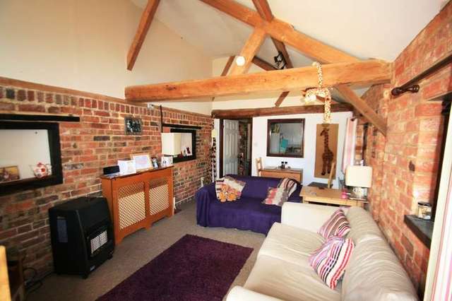  Image of 1 bedroom Detached house to rent in Waterperry Oxford OX33 at Waterperry Oxford Oxfordshire, OX33 1LG