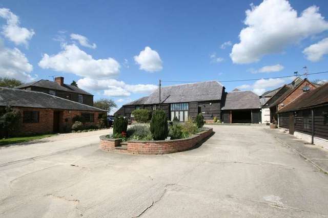  Image of 1 bedroom Detached house to rent in Waterperry Oxford OX33 at Waterperry Oxford Oxfordshire, OX33 1LG