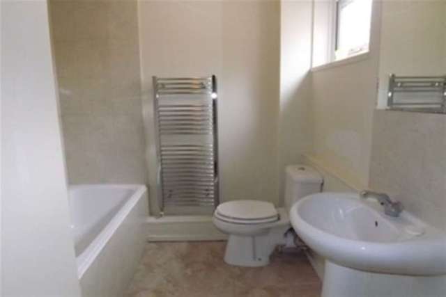  Image of 2 bedroom Flat to rent in Treynham Close Wolverhampton WV1 at Wolverhampton, WV1 2UG