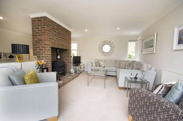  Image of 3 bedroom Detached house for sale in Underhill Moulsford Wallingford OX10 at Underhill  Moulsford, OX10 9JH