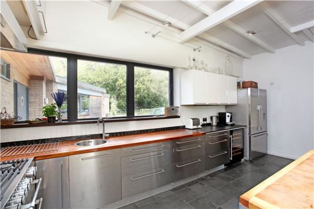  Image of 6 bedroom Detached house for sale in Upper End Birlingham Pershore WR10 at Upper End Birlingham Worcestershire, WR10 3AA