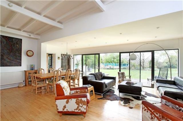  Image of 6 bedroom Detached house for sale in Upper End Birlingham Pershore WR10 at Upper End Birlingham Worcestershire, WR10 3AA