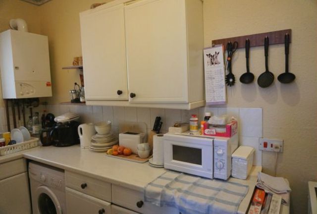  Image of Flat for sale in Upper Grosvenor Road Tunbridge Wells TN1 at Tunbridge Wells, TN1 2EU