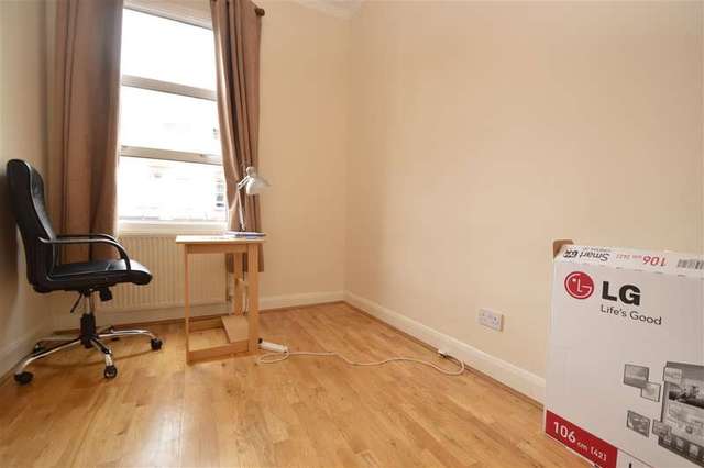  Image of 2 bedroom Apartment for sale in Upper Richmond Road London SW15 at East Putney, SW15 2RX