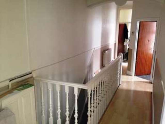  Image of 3 bedroom Flat to rent in Valkyrie Road Westcliff-on-Sea SS0 at Valkyrie Road  Westcliff-On-Sea, SS0 8AW