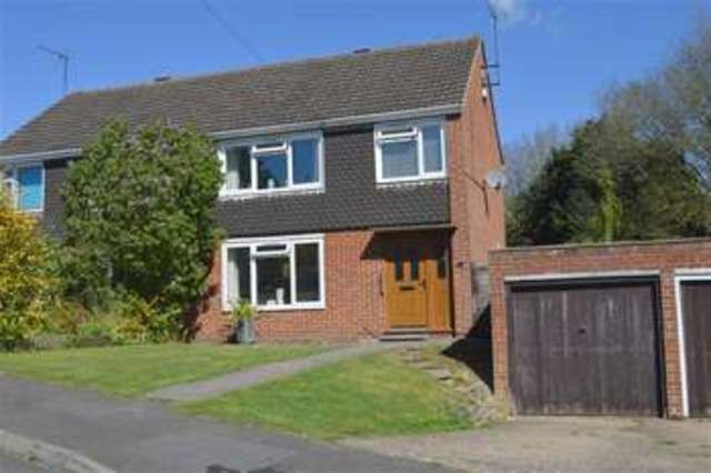  Image of 3 bedroom Property for sale in Valley Road Brackley NN13 at Valley Road Brackley Brackley, NN13 7DQ