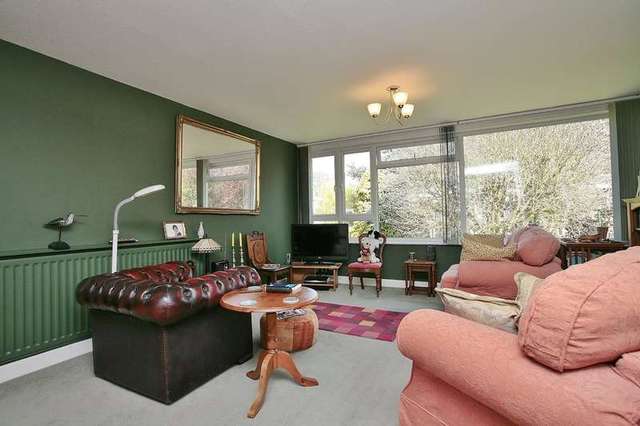  Image of 3 bedroom Town House for sale in Vernon Close Leamington Spa CV32 at Leamington Spa Warwickshire, CV32 6HH