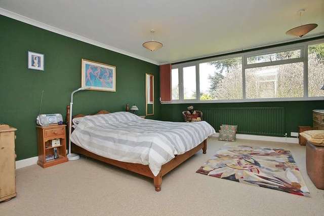  Image of 3 bedroom Town House for sale in Vernon Close Leamington Spa CV32 at Leamington Spa Warwickshire, CV32 6HH