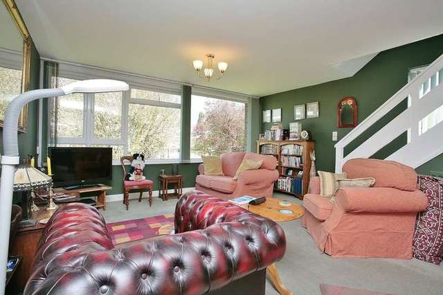  Image of 3 bedroom Town House for sale in Vernon Close Leamington Spa CV32 at Leamington Spa Warwickshire, CV32 6HH