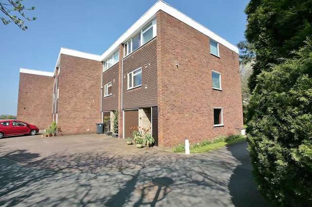 Image of 3 bedroom Town House for sale in Vernon Close Leamington Spa CV32 at Leamington Spa Warwickshire, CV32 6HH