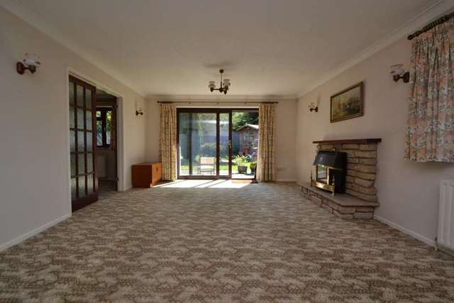  Image of 4 bedroom Detached house for sale in Woodlinken Drive Verwood BH31 at Verwood, BH31 6BW