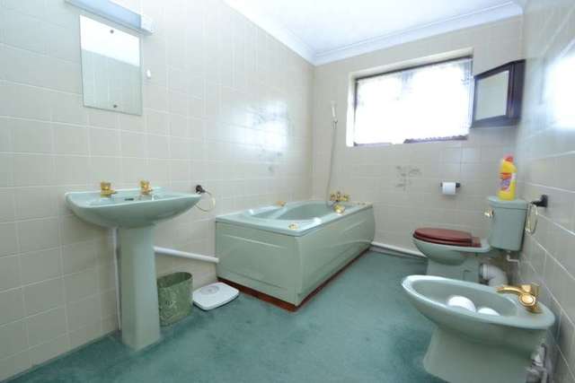  Image of 4 bedroom Detached house for sale in Woodlinken Drive Verwood BH31 at Verwood, BH31 6BW
