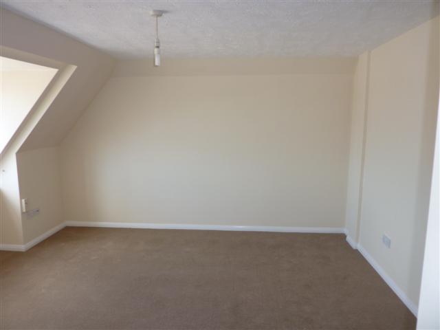  Image of 1 bedroom Flat to rent in South Street Lancing BN15 at Lancing, BN15 8BE