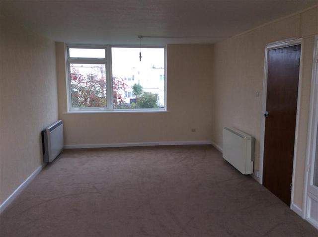  Image of 2 bedroom Flat to rent in Rogate Road Worthing BN13 at Worthing, BN13 2DX