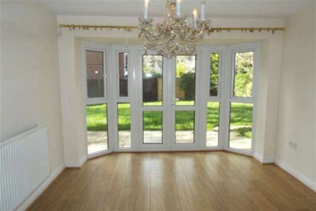  Image of 4 bedroom Detached house to rent in Wainwright Close Rhos on Sea Colwyn Bay LL28 at Colwyn Bay, LL28 4DZ