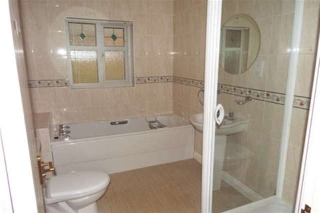  Image of 4 bedroom Detached house to rent in Wainwright Close Rhos on Sea Colwyn Bay LL28 at Colwyn Bay, LL28 4DZ