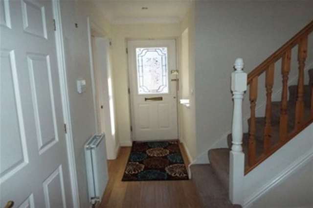  Image of 4 bedroom Detached house to rent in Wainwright Close Rhos on Sea Colwyn Bay LL28 at Colwyn Bay, LL28 4DZ