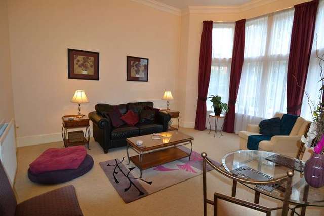  Image of 2 bedroom Property to rent in Wake Green Road Moseley Birmingham B13 at Wake Green Road Moseley Birmingham, B13 9PE