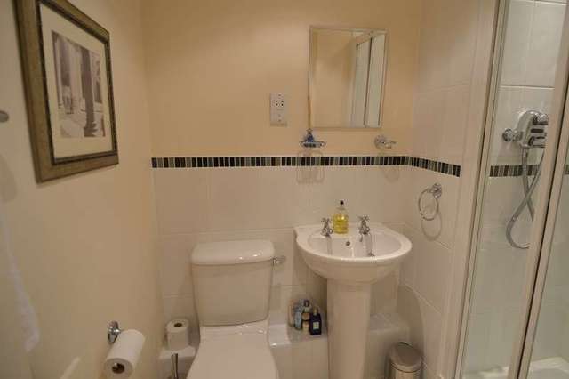  Image of 2 bedroom Property to rent in Wake Green Road Moseley Birmingham B13 at Wake Green Road Moseley Birmingham, B13 9PE